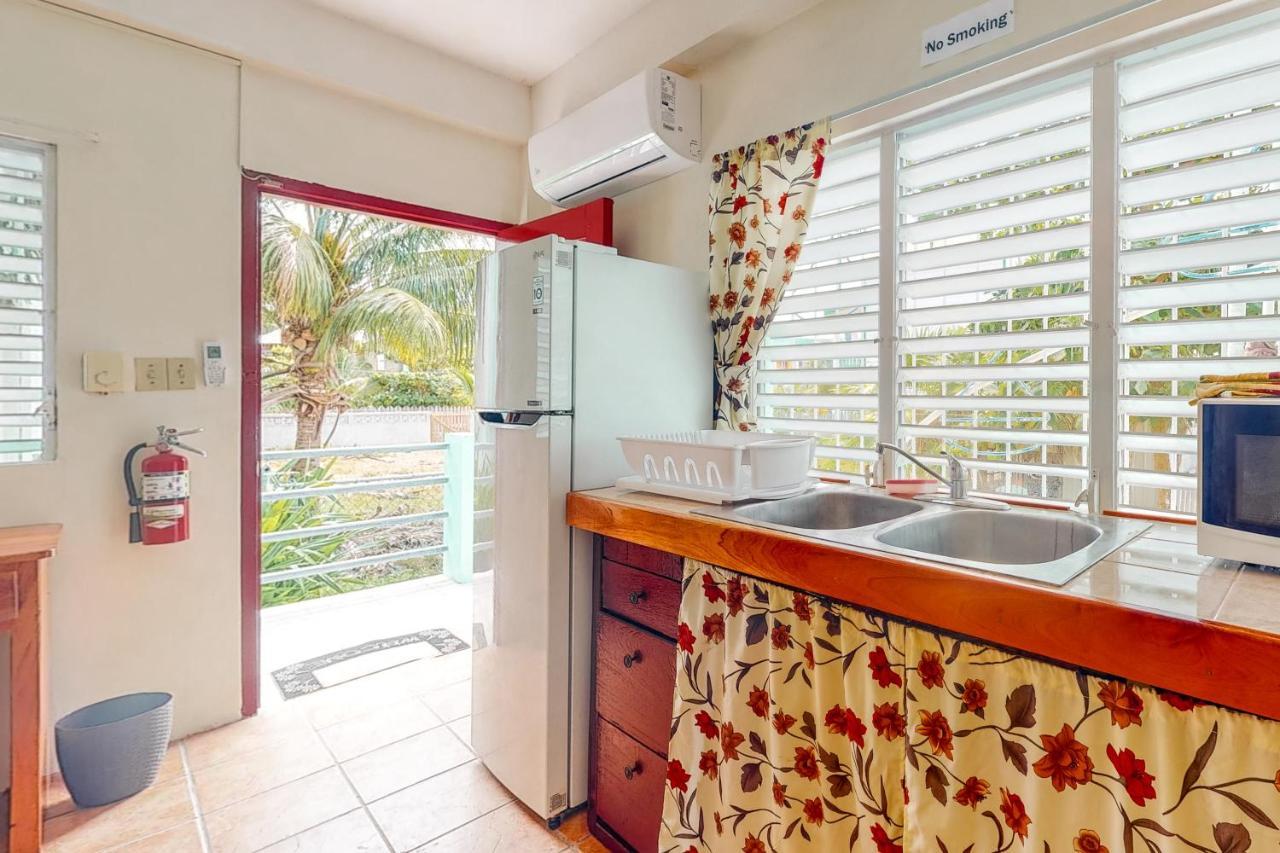 Almond Tree 3 At Island Cabanas Gold Standard Certified Кайе Колкер Екстериор снимка